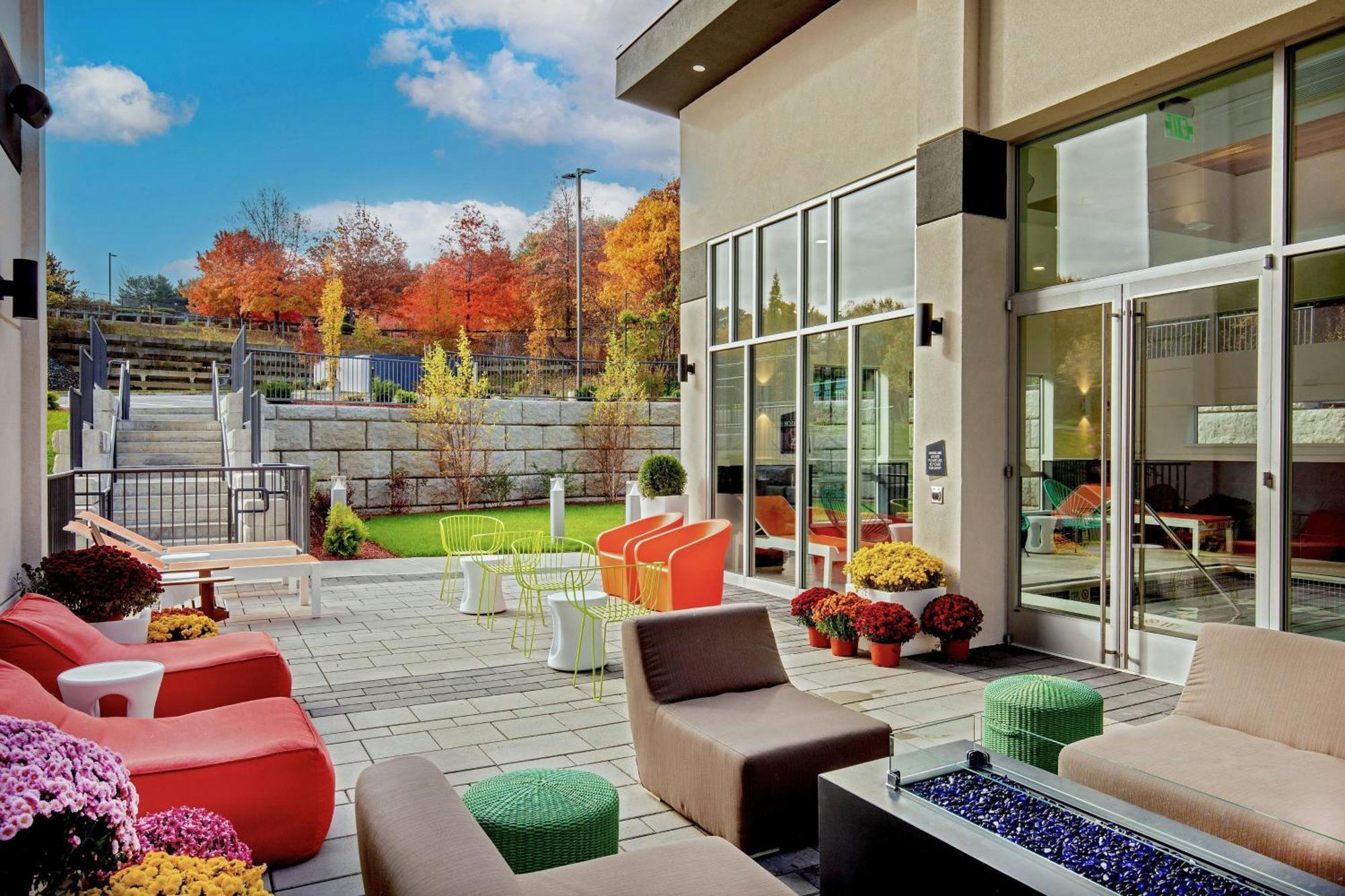 Hotel Aloft Framingham Esterno foto